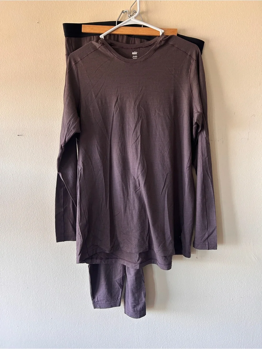 Purple REI merino wool baselayer top and bottom - Picture 7 of 10